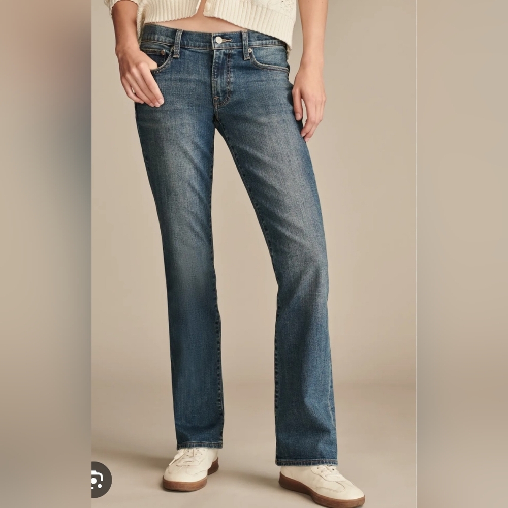 NWT Lucky Brand Sweet Mid Rise Boot Jeans Size 10/30 Ankle Color Blue